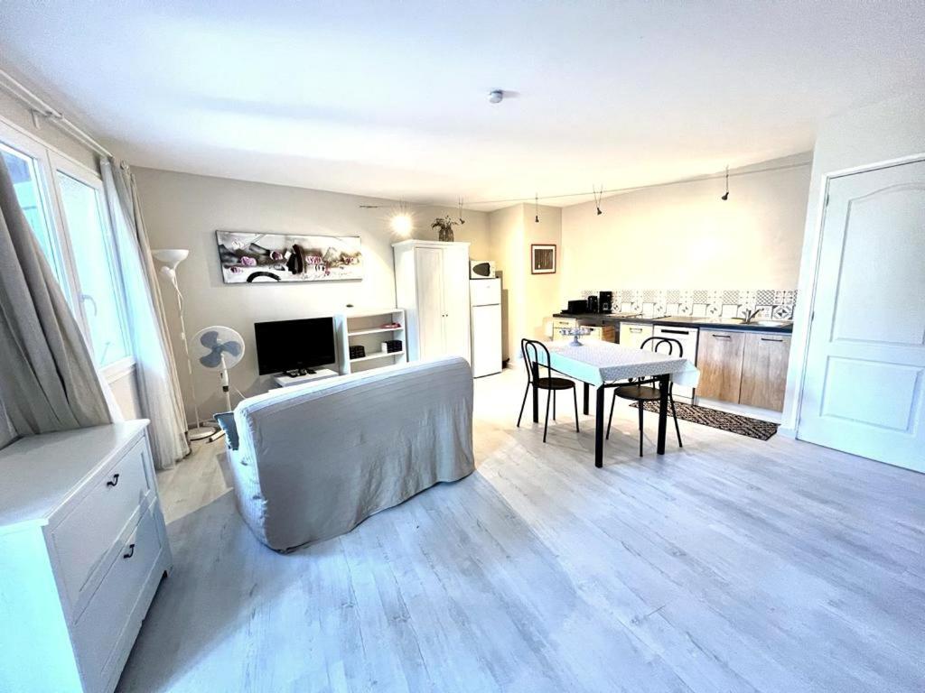 La Vigne Et L'Olivier Apartment Villeneuve-les-Avignon Ngoại thất bức ảnh
